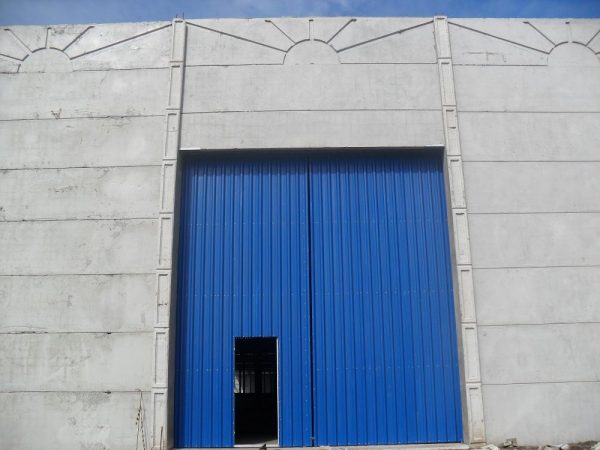 Kopp Construções: construção de pavilhão industrial em pré-moldados de alto desempenho.